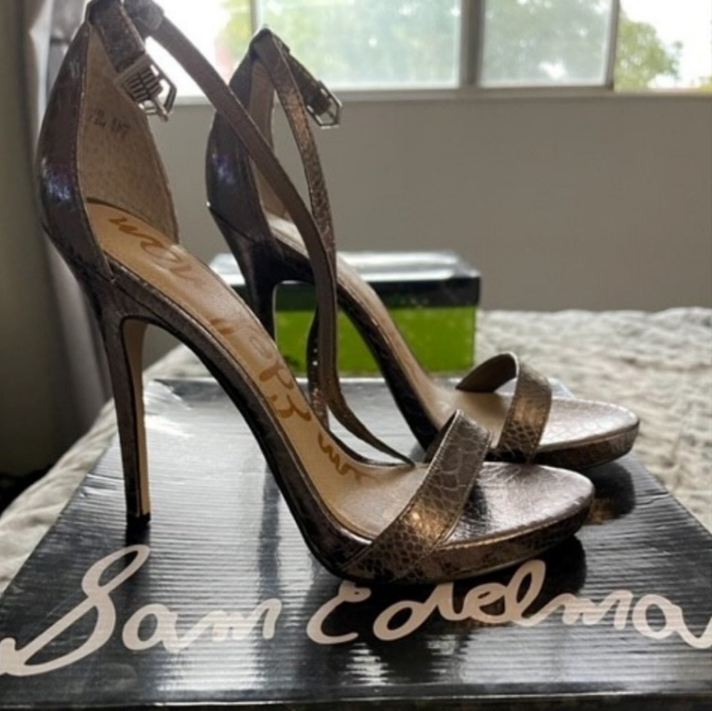 Sam Edelman Silver-Pewter-leather Strappy Heels. Never Worn. Size 7 1/2. SNKPRT.